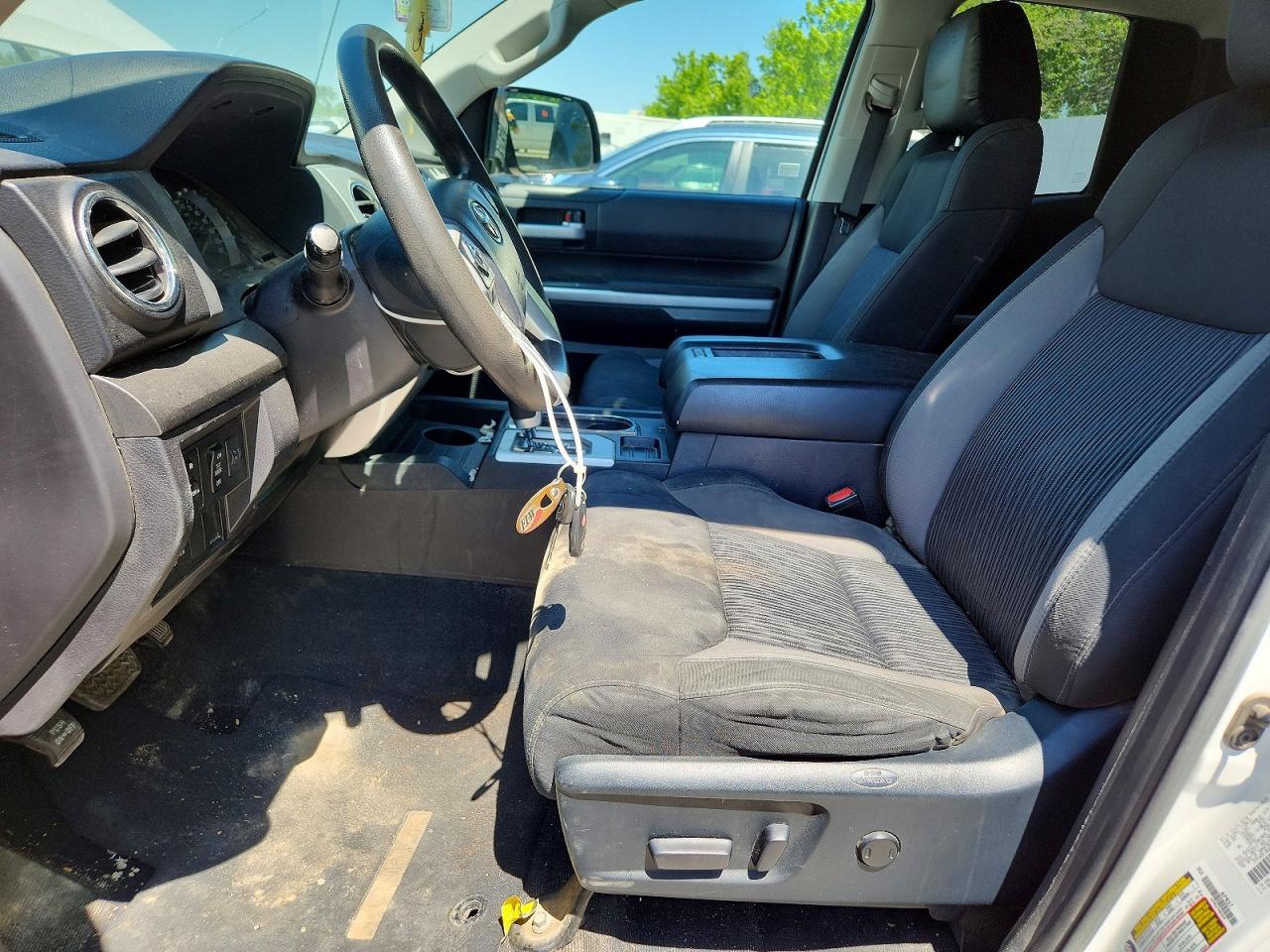 Toyota Tundra Sr5