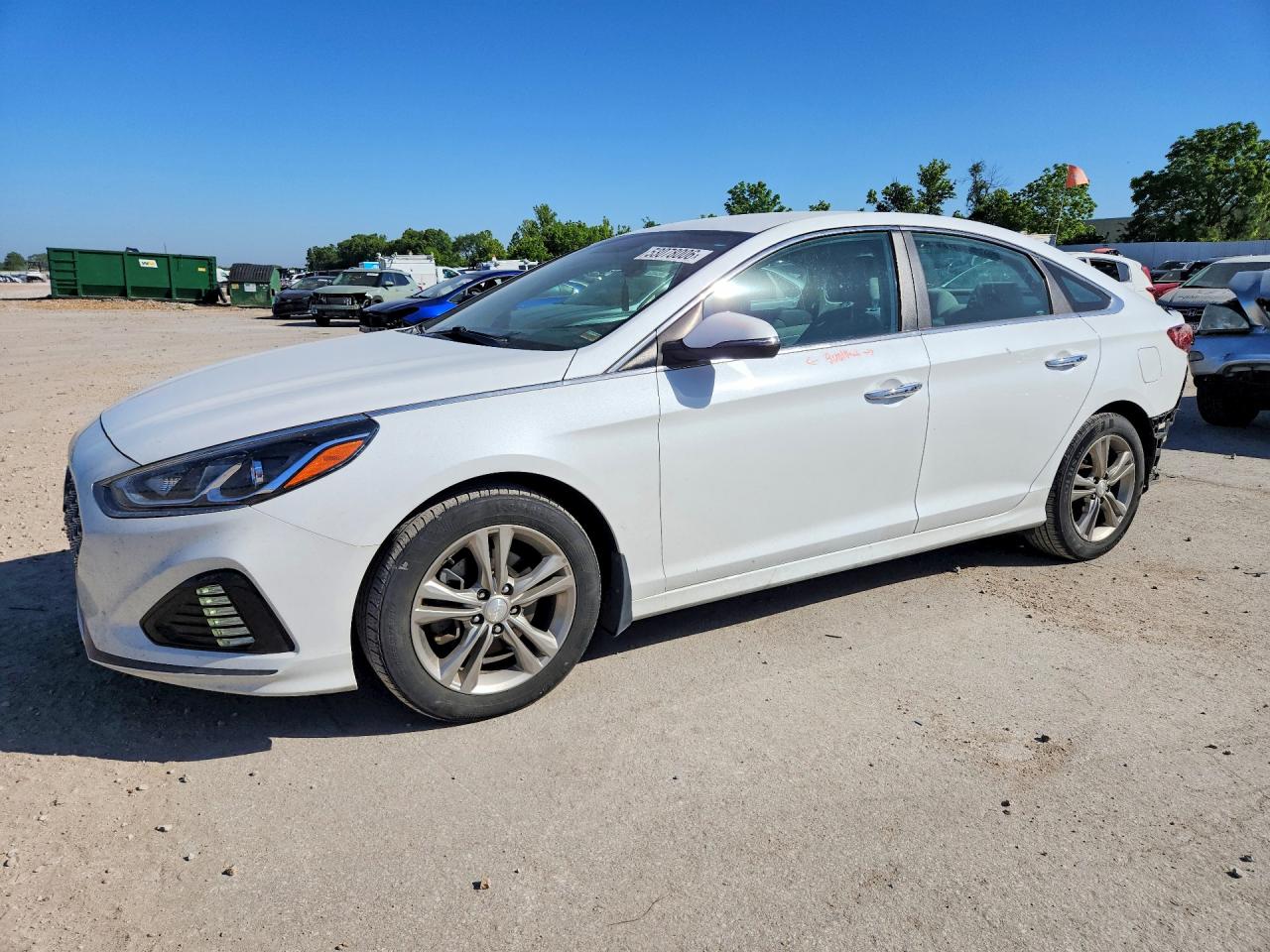 Salvage Hyundai SONATA Image