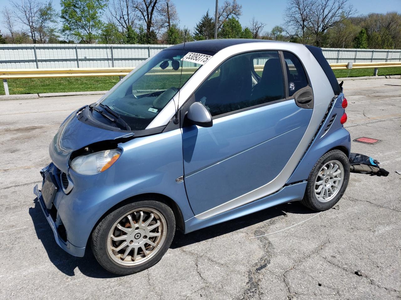Salvage Smart fortwo Image