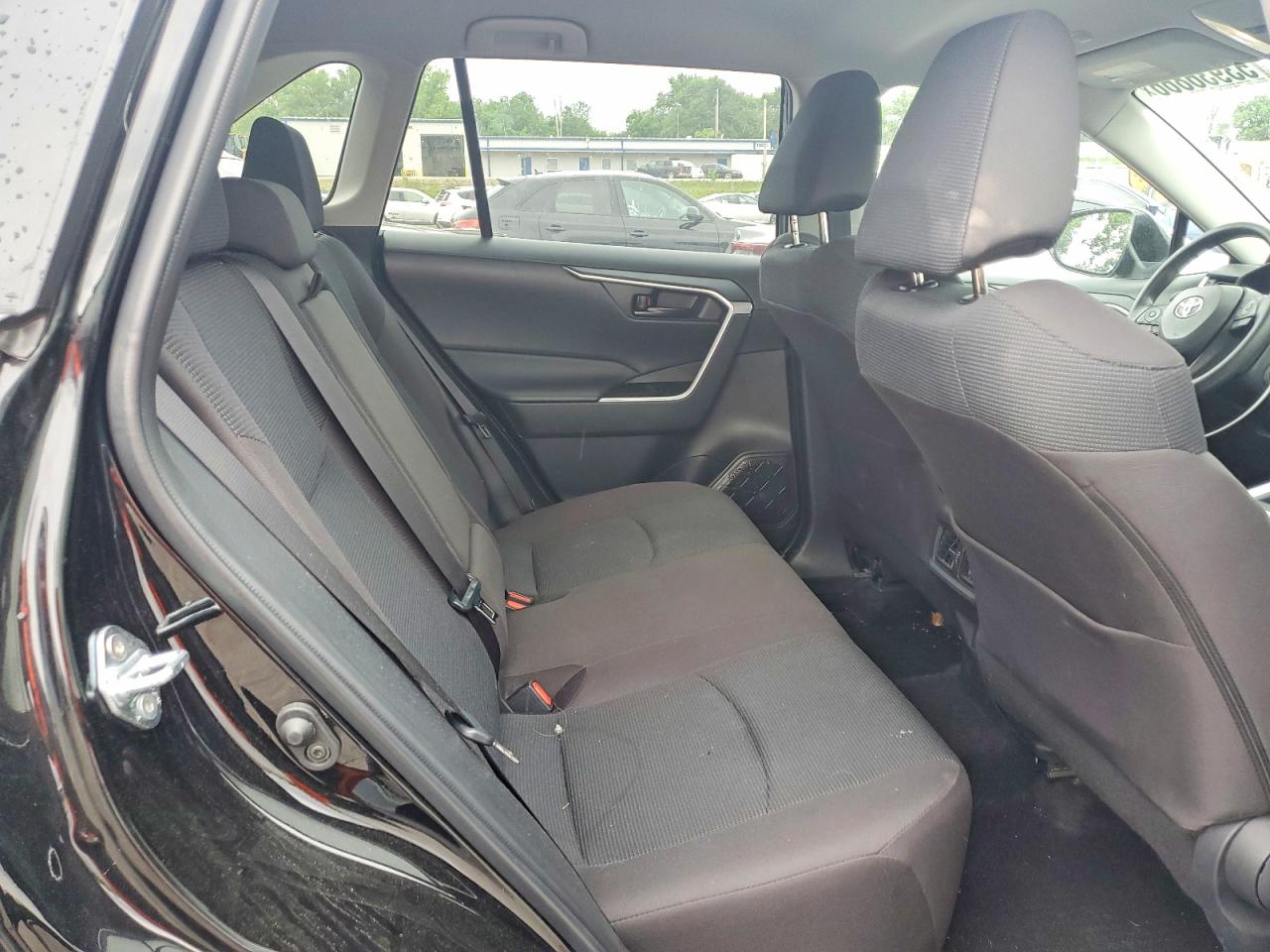 Toyota RAV4 Le