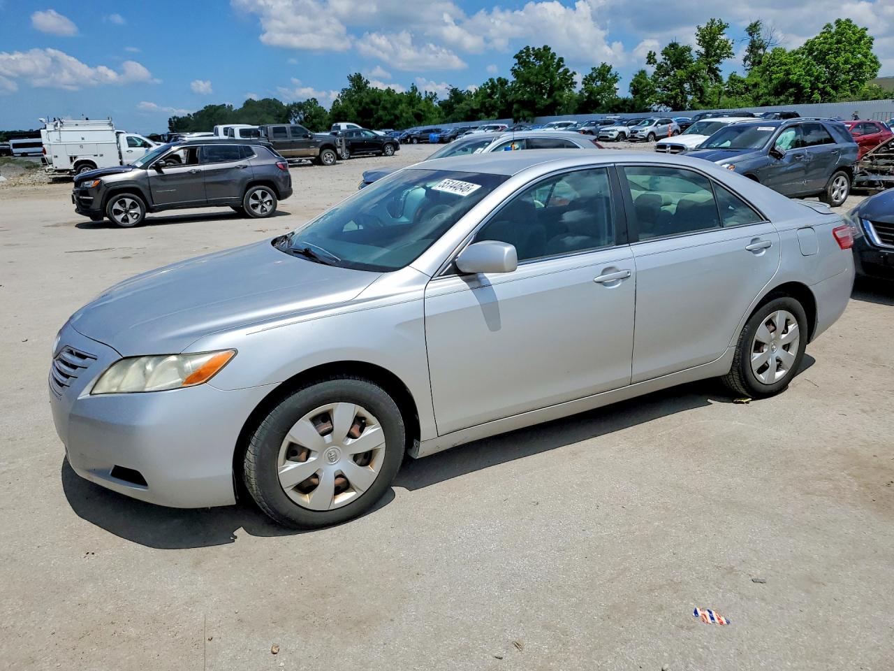 Salvage Toyota Camry Image