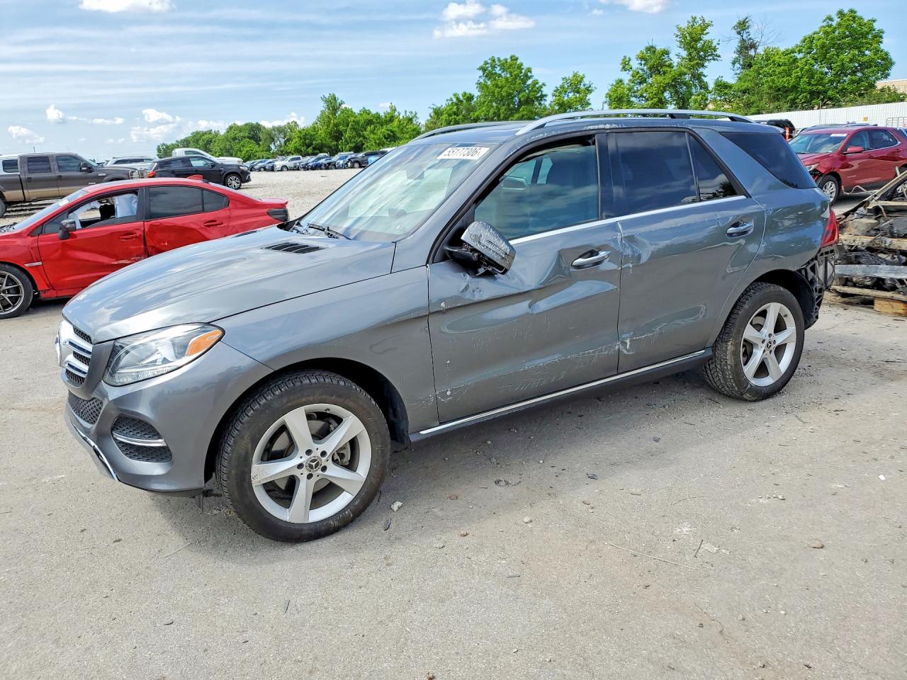 Salvage Mercedes-Benz GLE Image