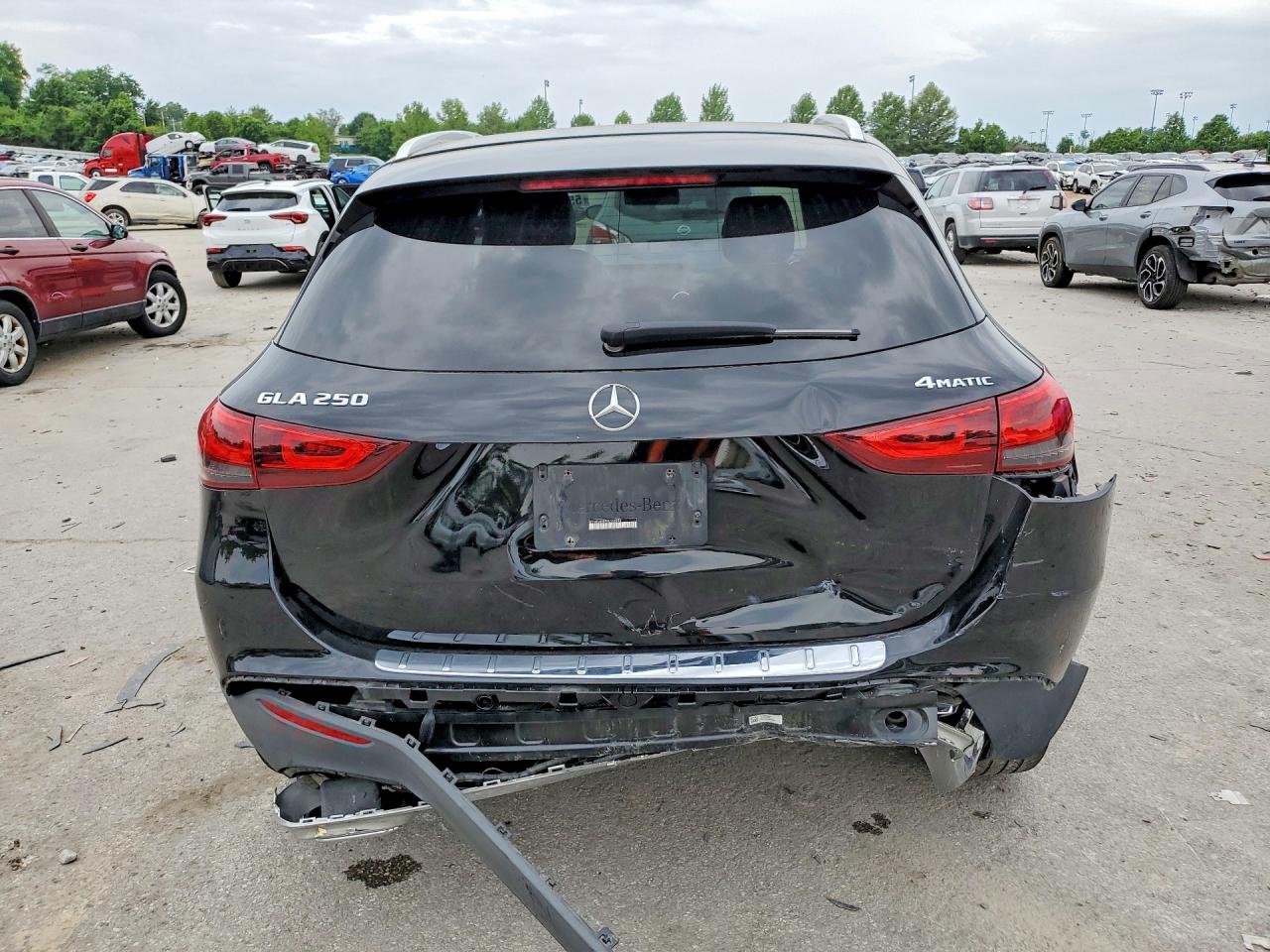 Mercedes-Benz GLA 250 4matic