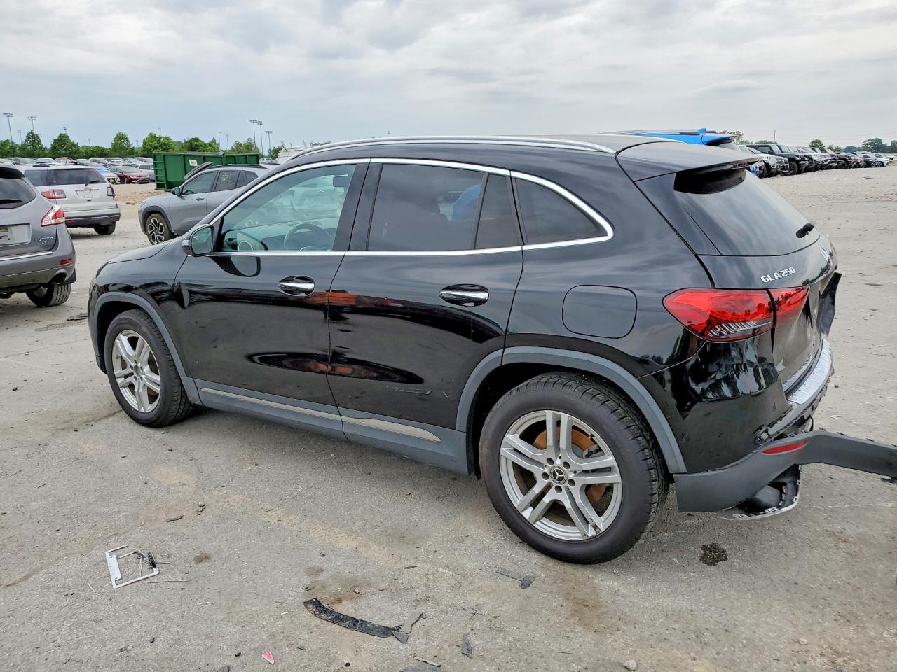 Mercedes-Benz GLA 250 4matic