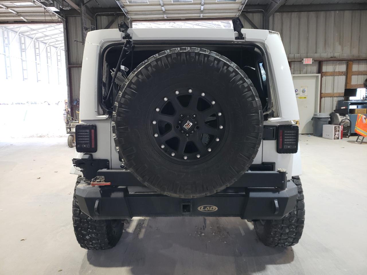 Jeep Wrangler Sahara