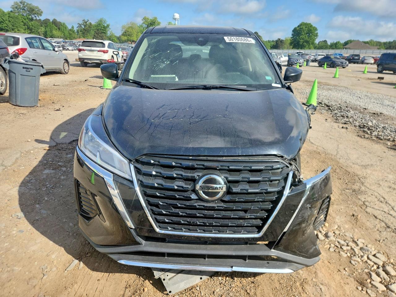 Nissan Kicks S