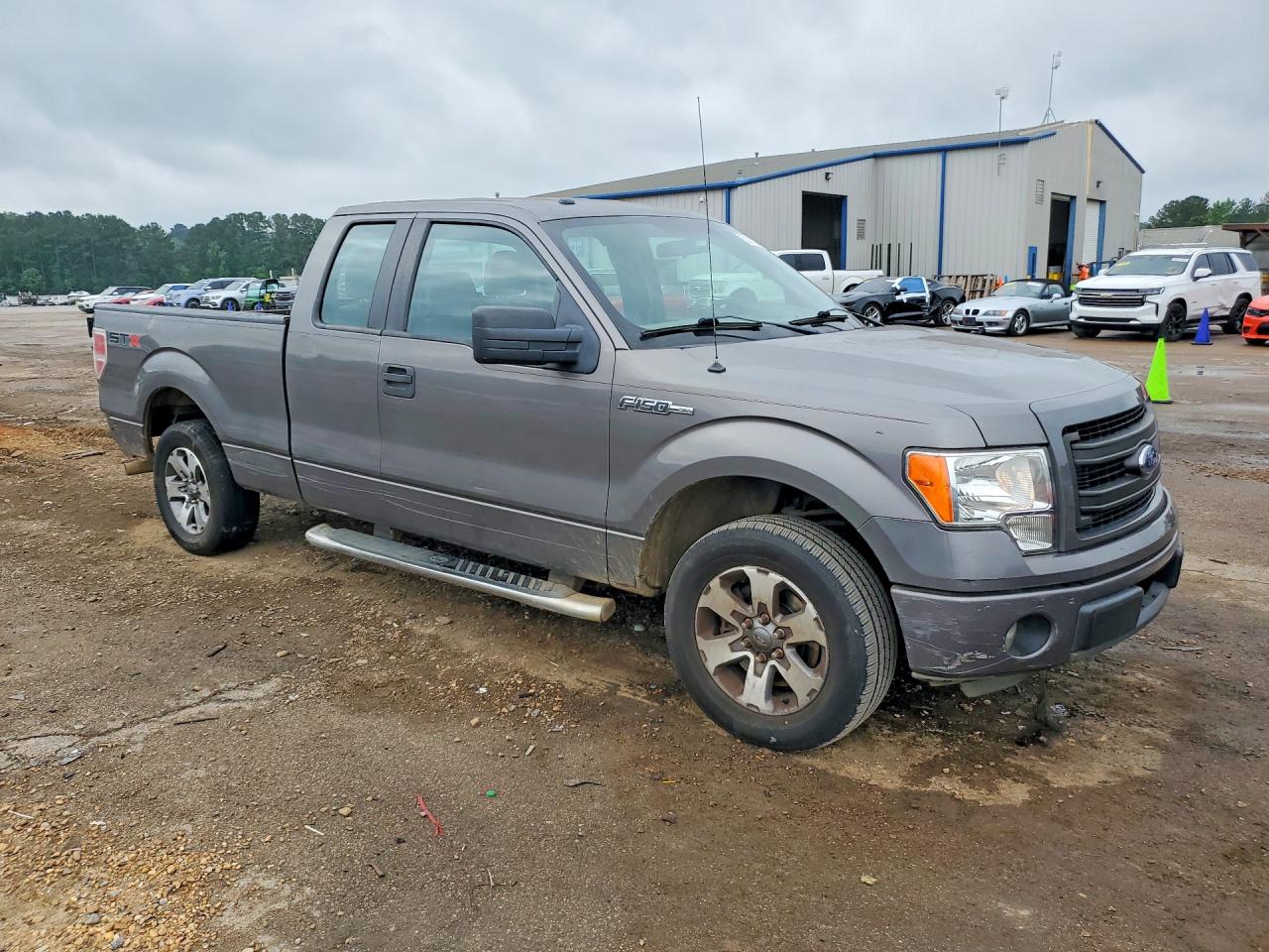 Ford F-150 Super Cab