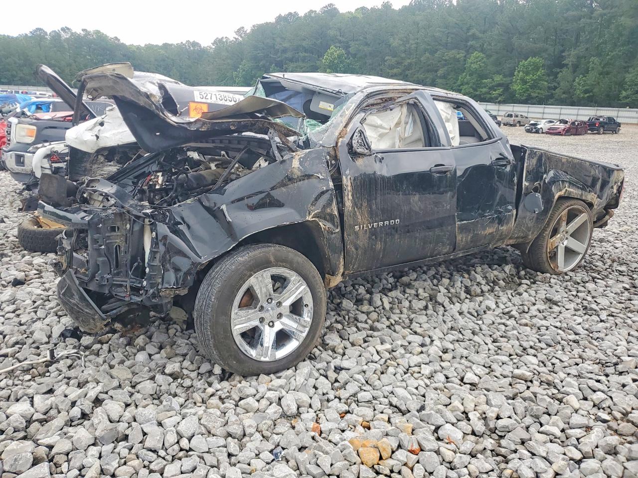Salvage Chevrolet Silverado Image