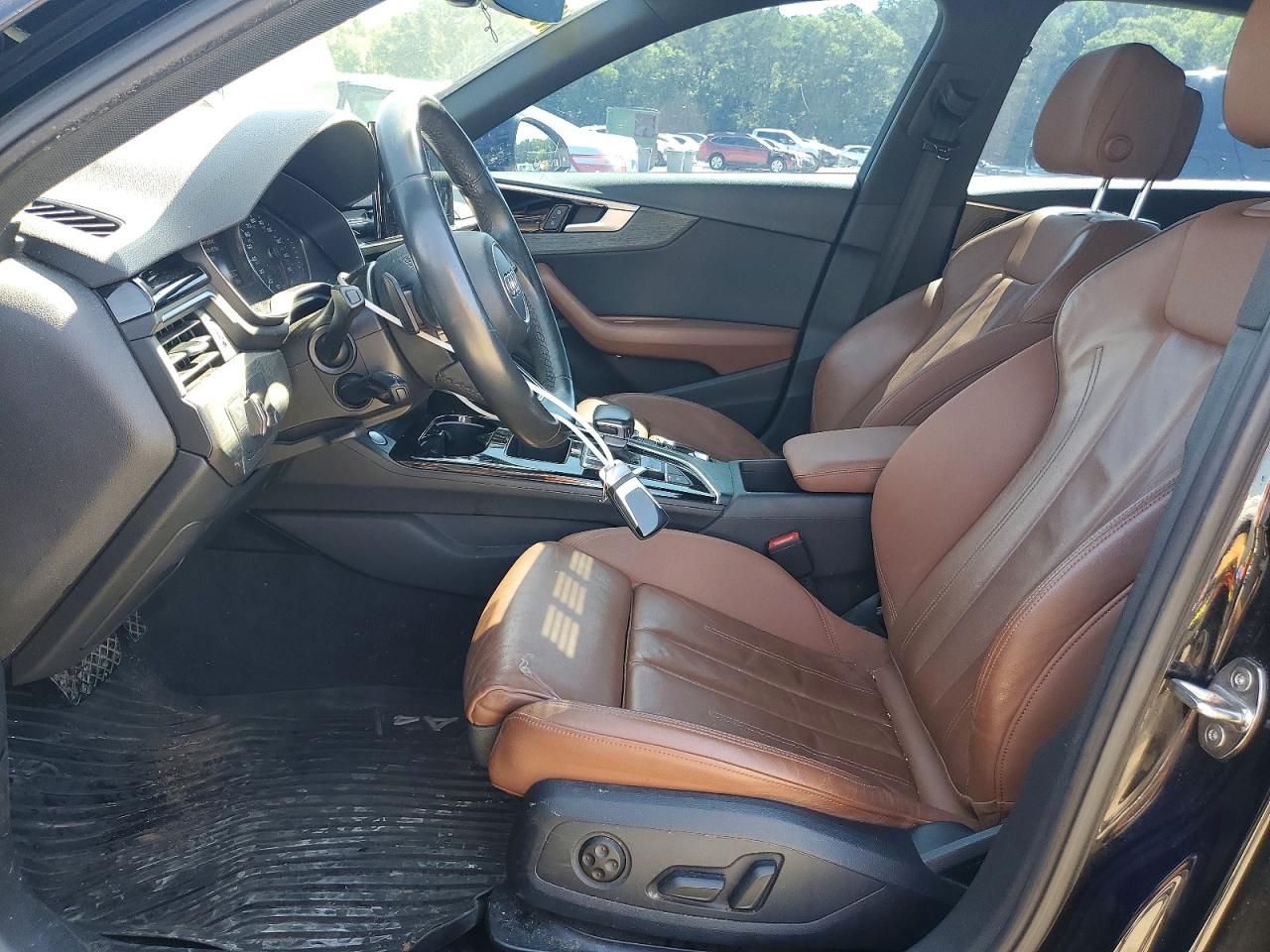 Audi A4 Premium 45