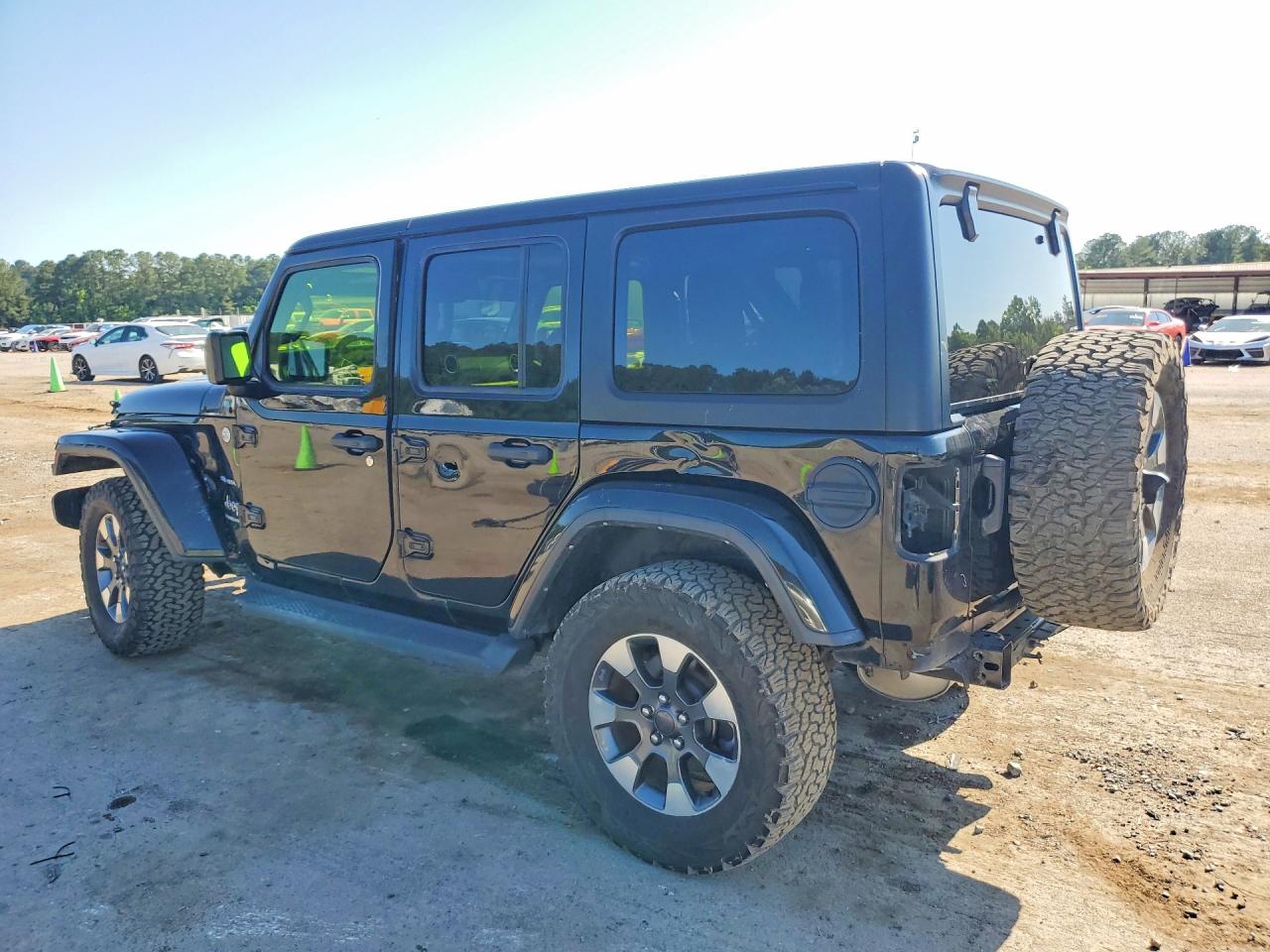 Jeep Wrangler Sahara