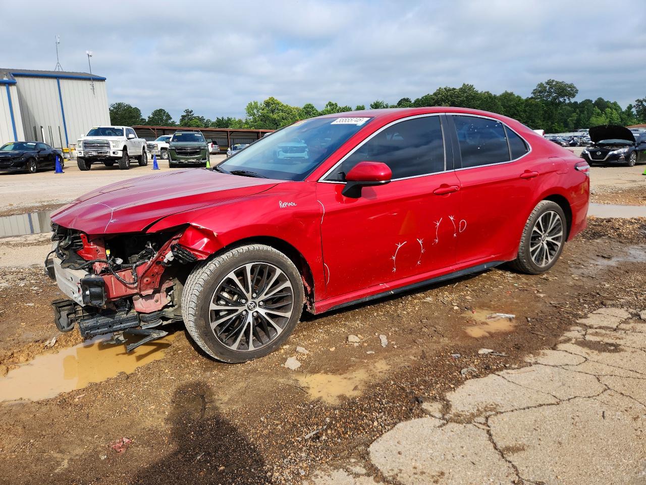 Salvage Toyota Camry Image