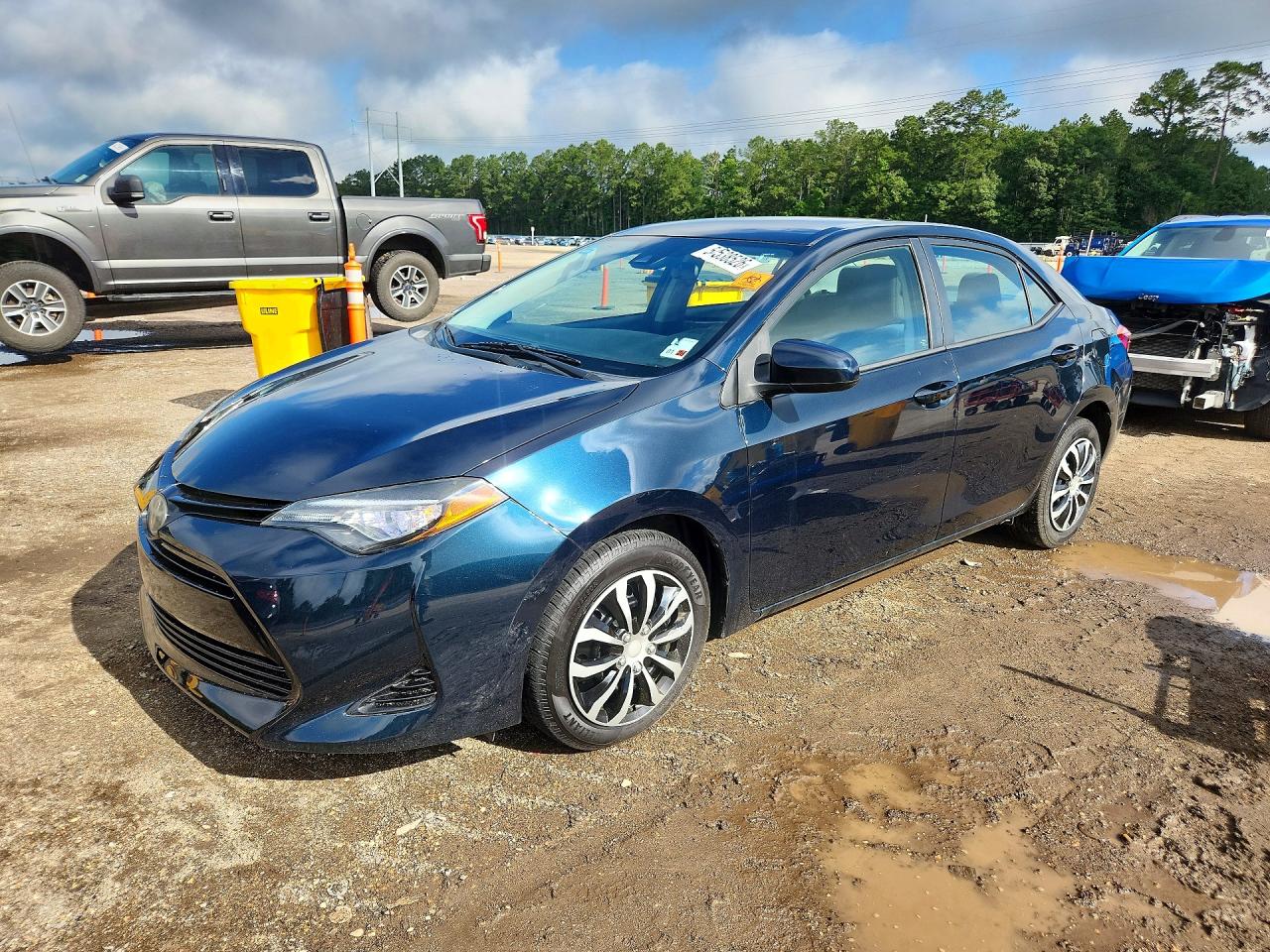Salvage Toyota Corolla Image