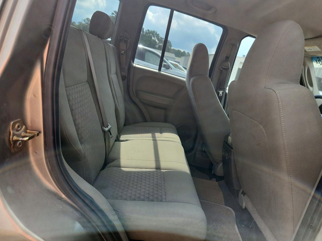 Jeep Liberty Sport