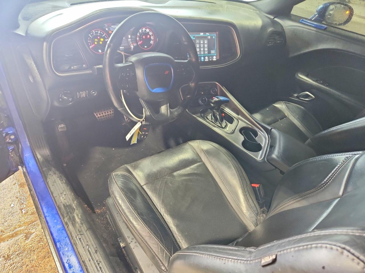 Dodge Challenger Sxt