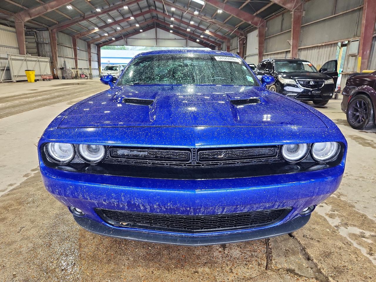 Dodge Challenger Sxt