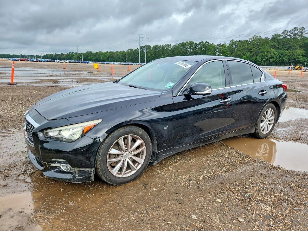 Salvage INFINITI Q50 Image