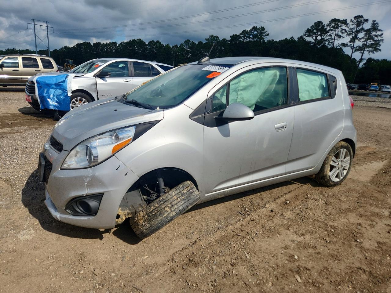 Salvage Chevrolet Spark Image