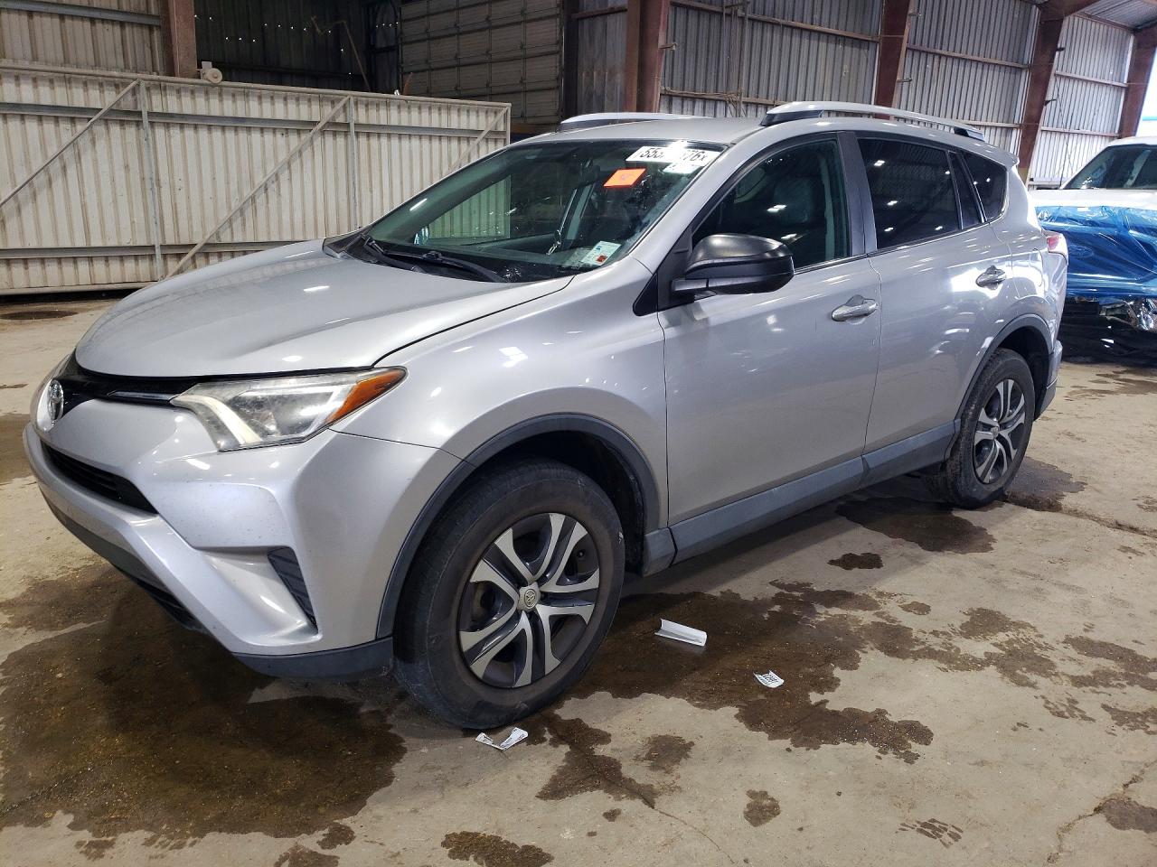 Salvage Toyota RAV4 Image