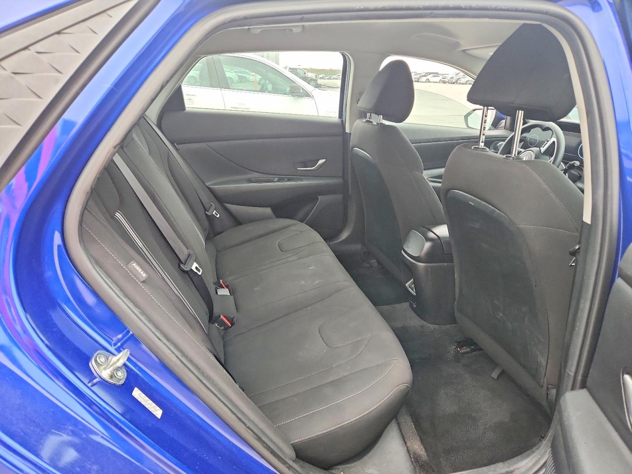 Hyundai ELANTRA Sel