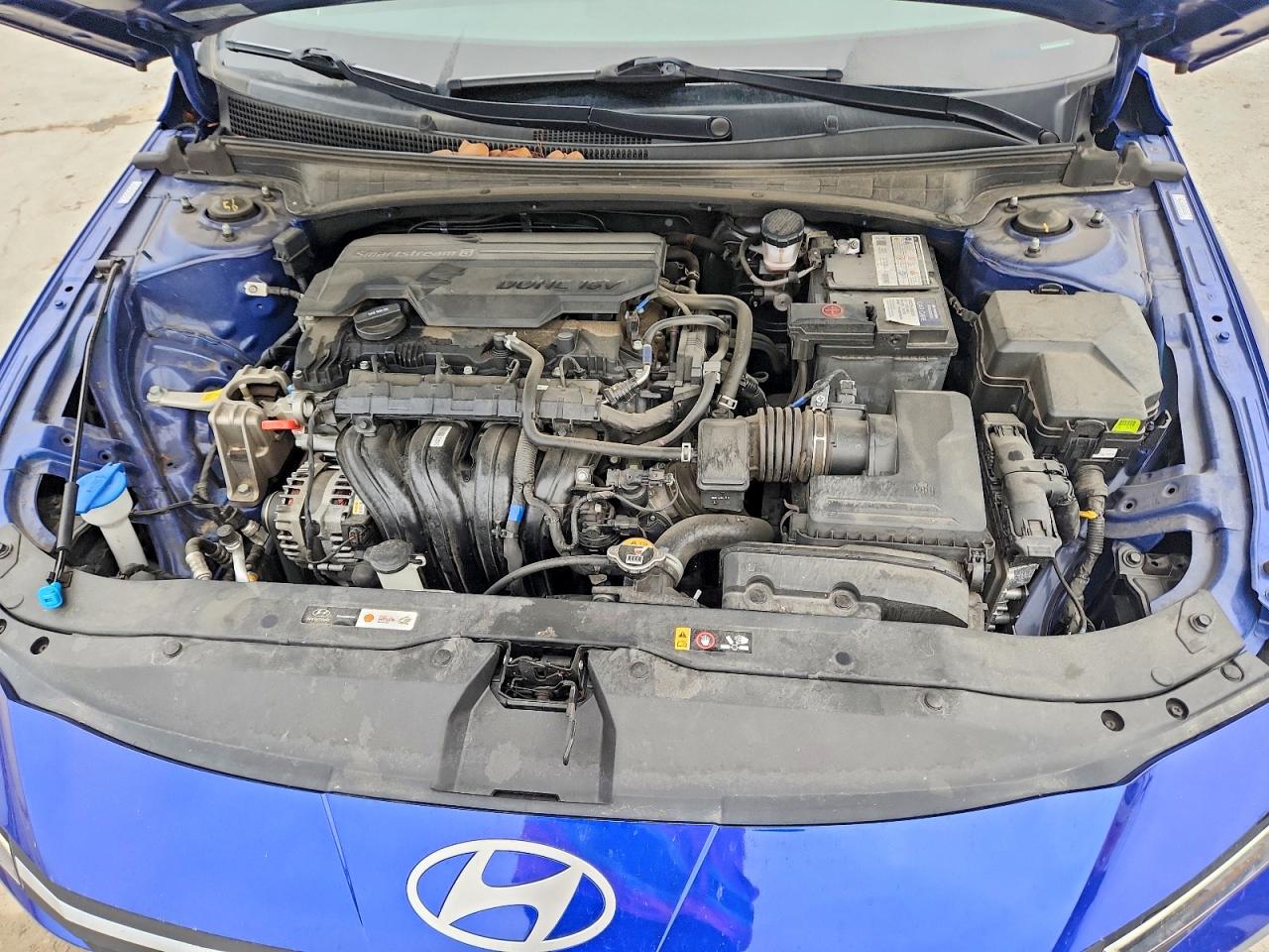 Hyundai ELANTRA Sel