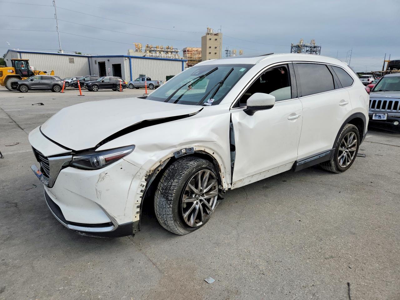 Salvage Mazda Cx Image