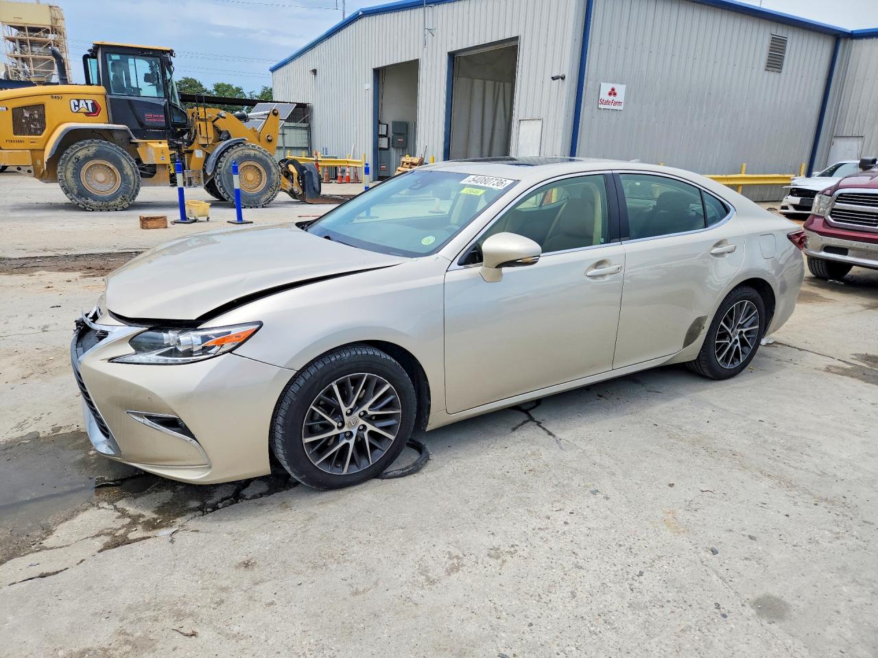 Salvage Lexus Es Image