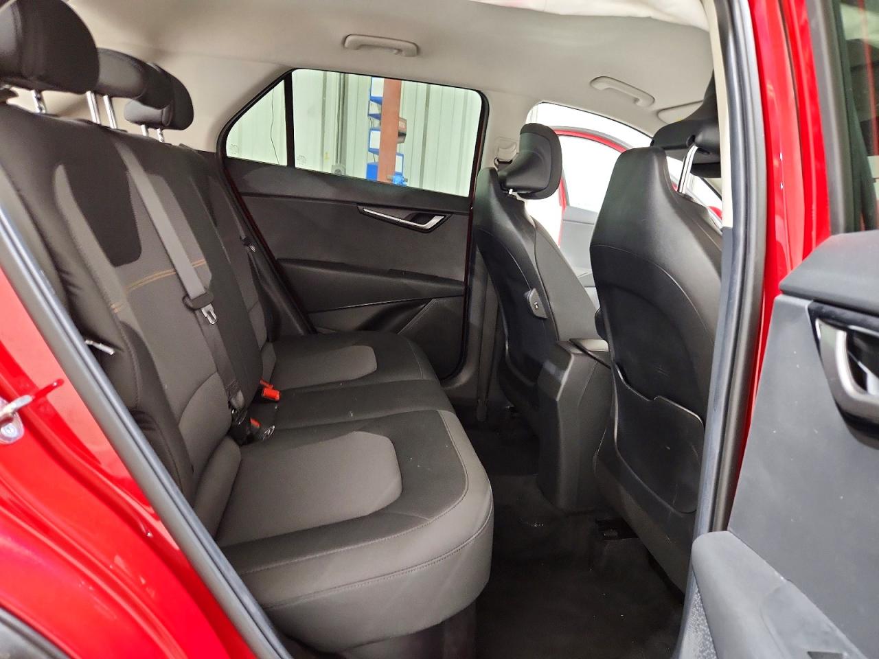 Kia Niro Lx