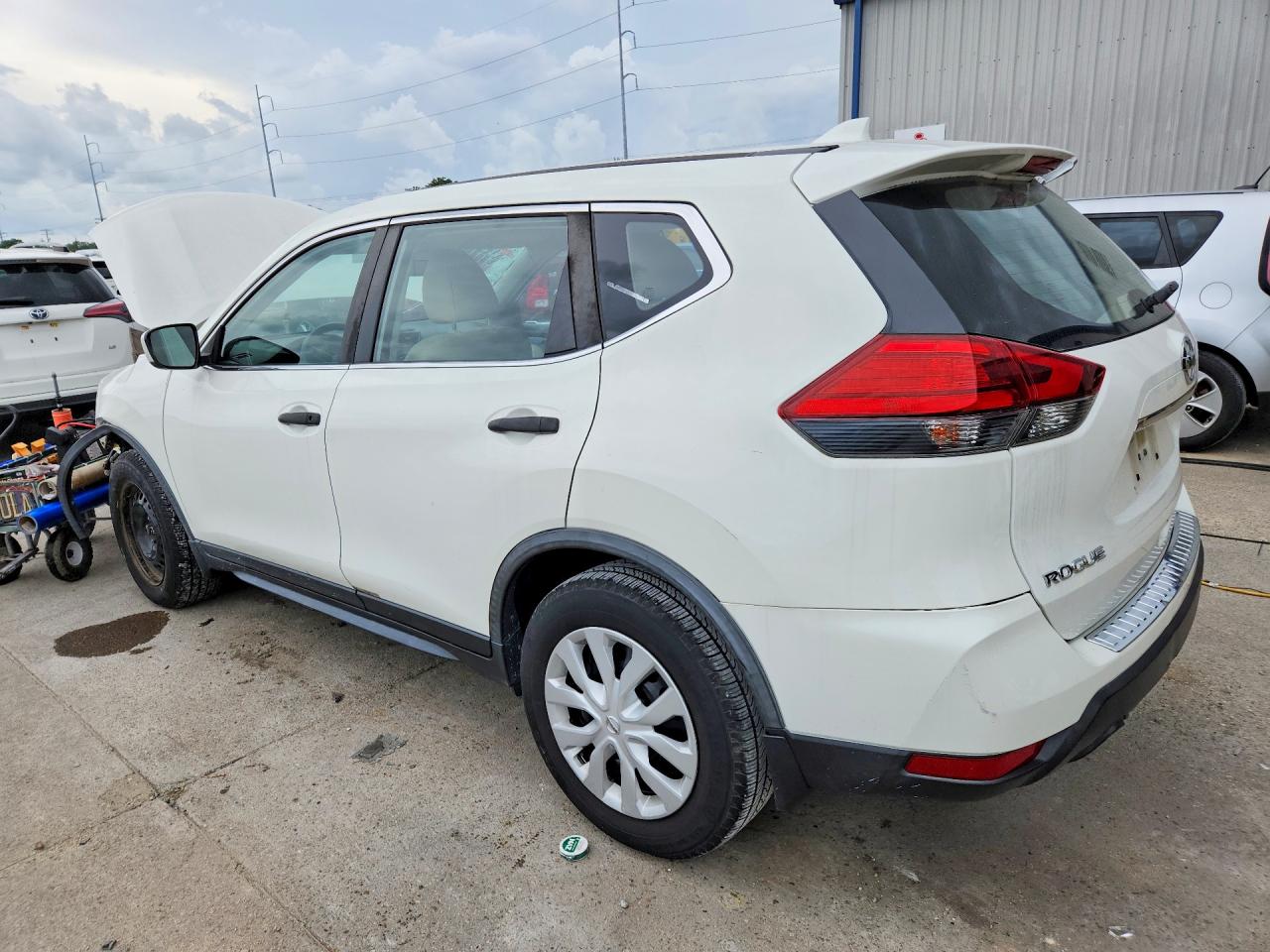 Nissan Rogue S