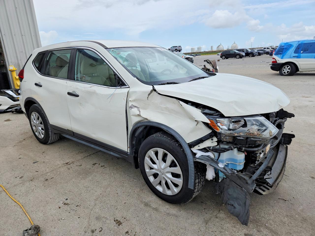 Nissan Rogue S