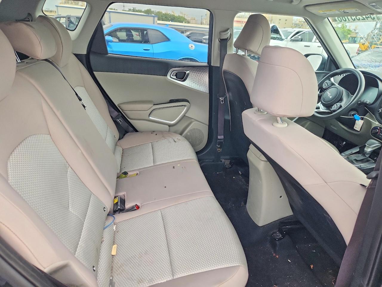 Kia Soul Lx