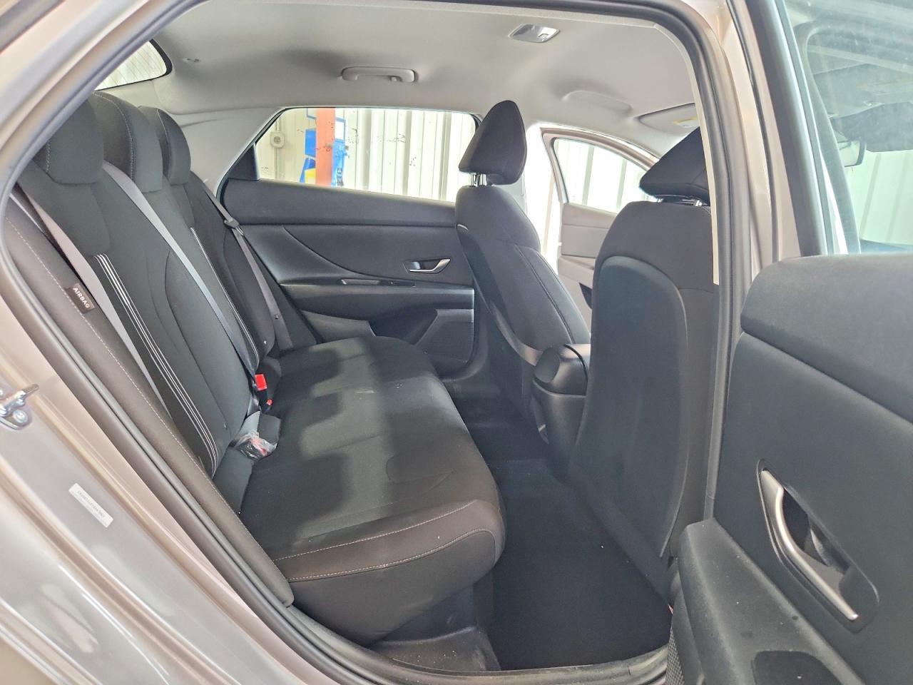 Hyundai ELANTRA Blue