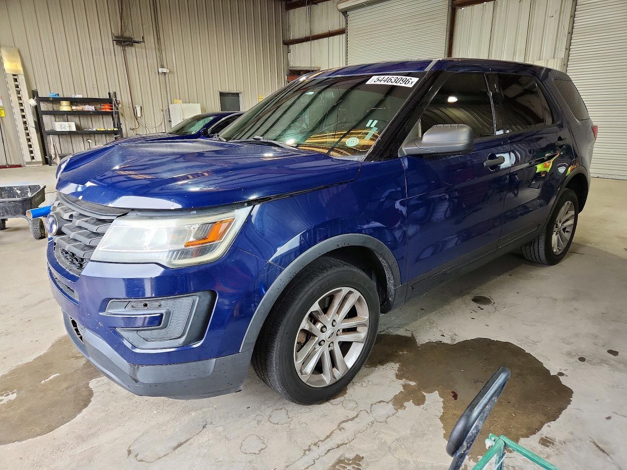 Salvage Ford Explorer Image