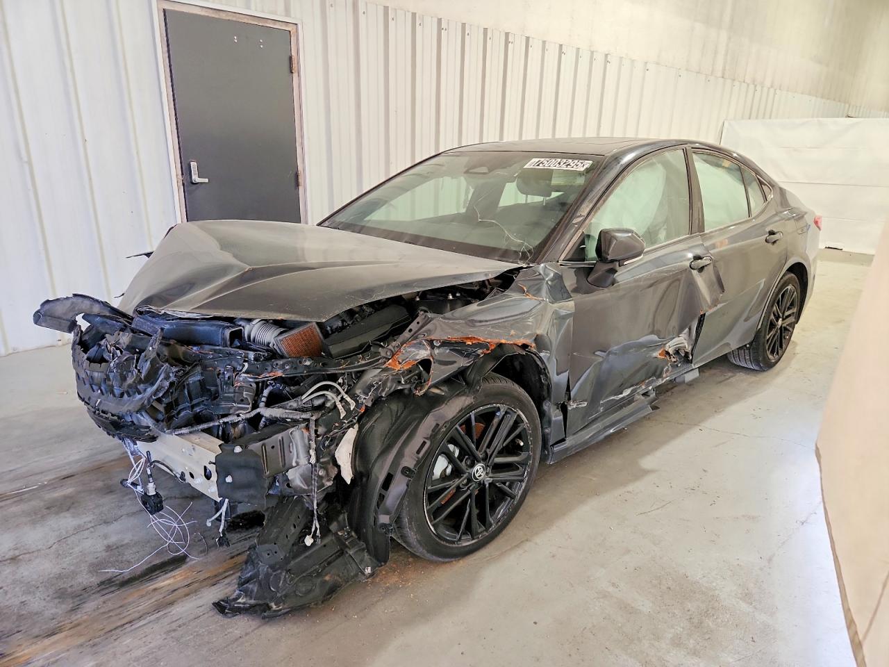 Salvage Toyota Camry Image