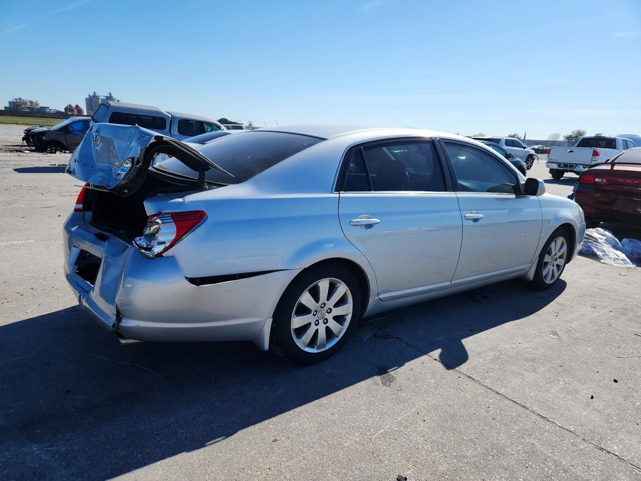 Toyota Avalon Xl