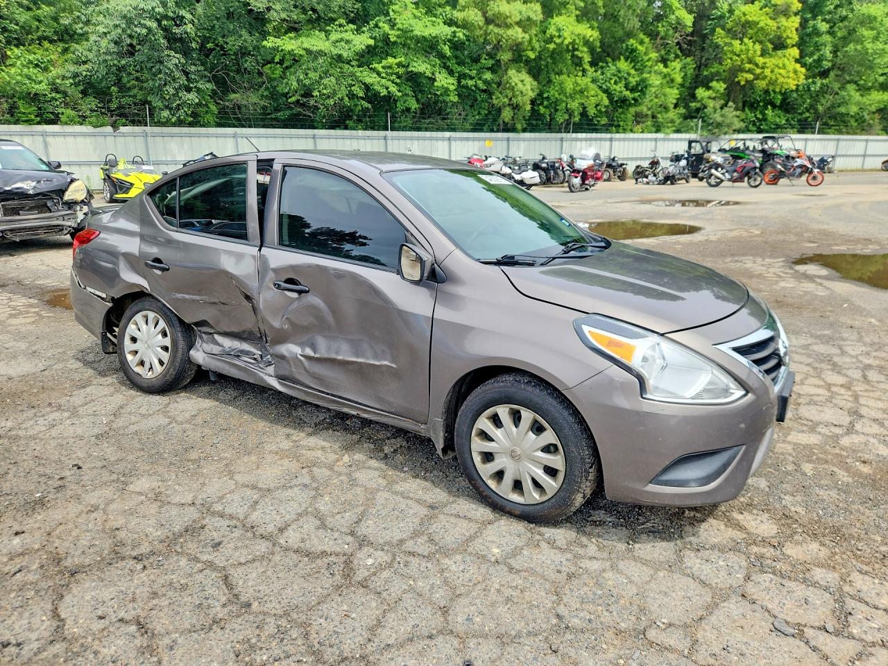 Nissan Versa 1.6 S Plus