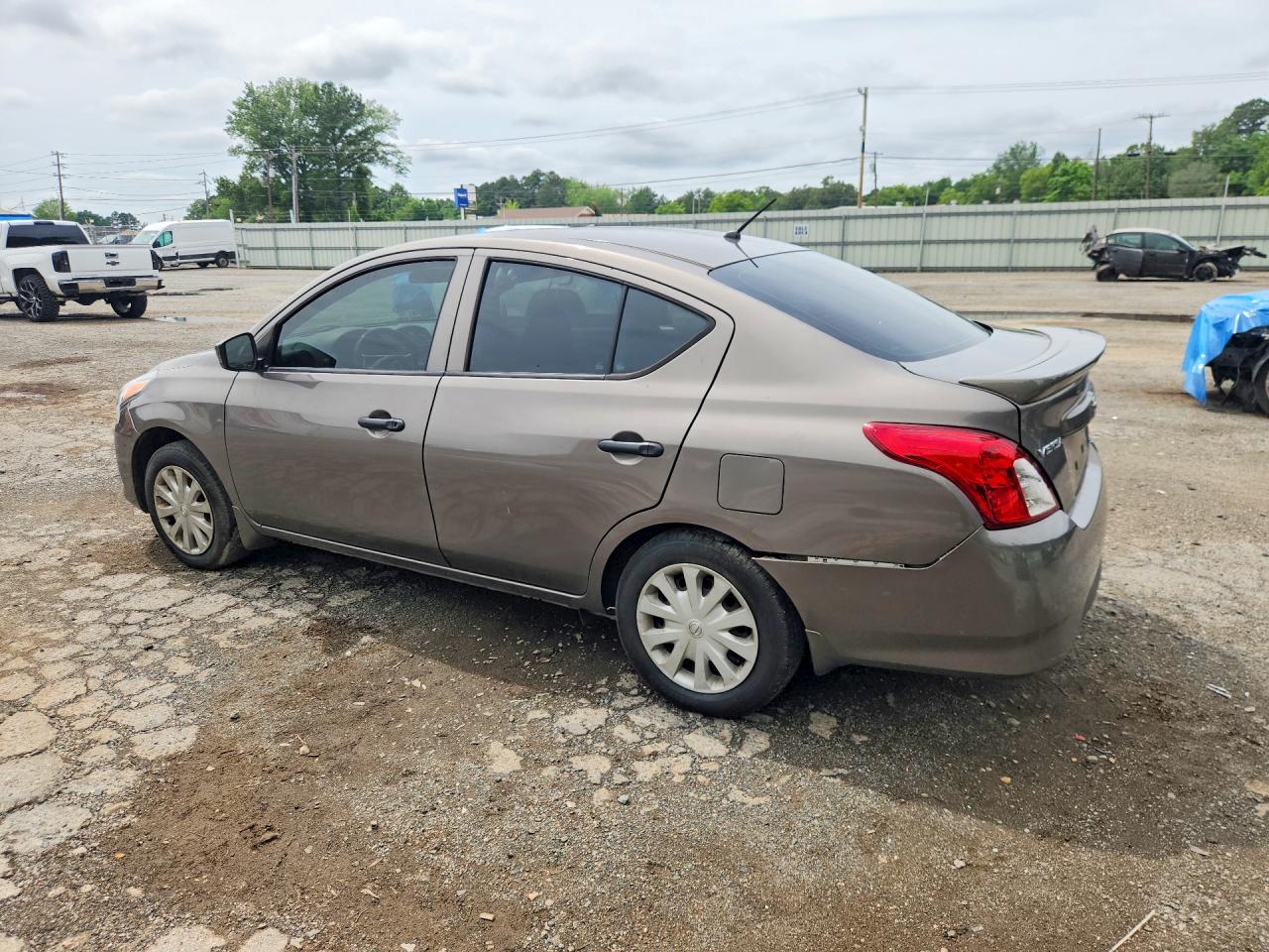 Nissan Versa 1.6 S Plus