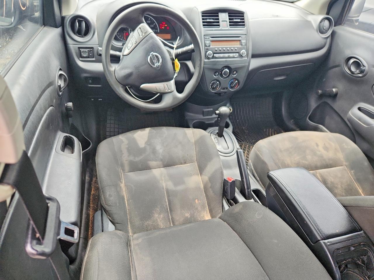 Nissan Versa 1.6 S Plus