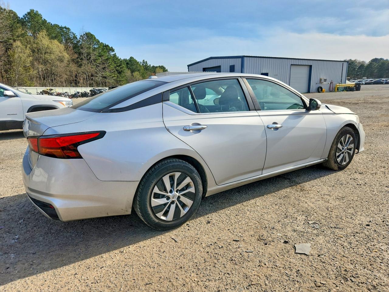 Nissan Altima S