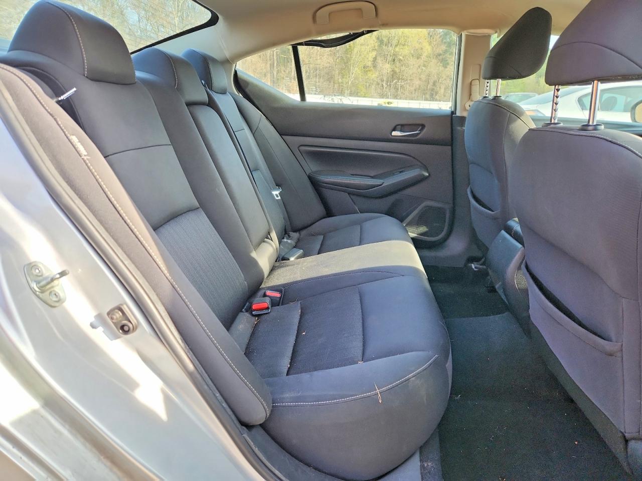 Nissan Altima S
