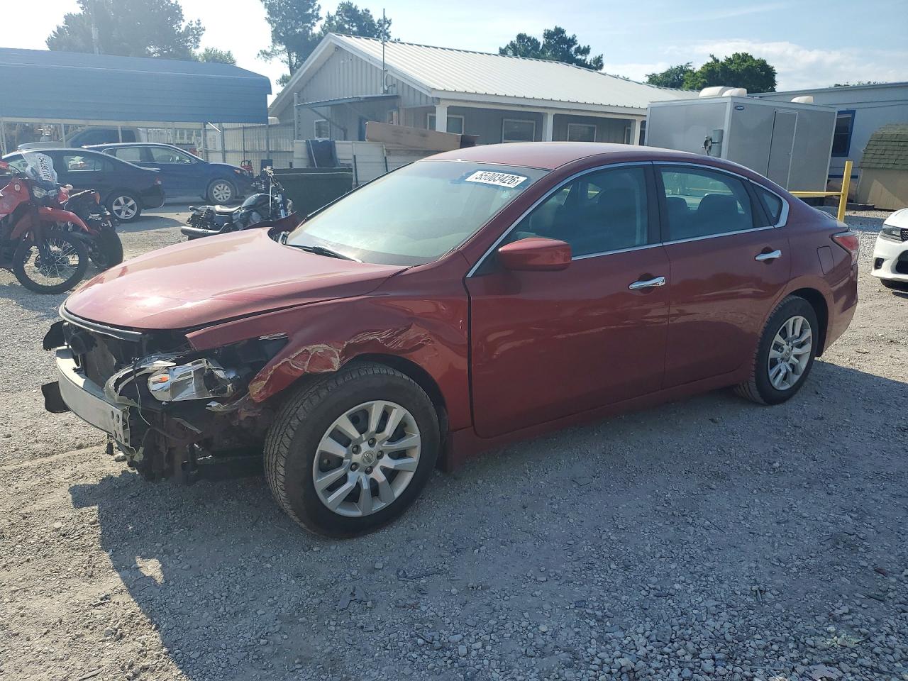 Salvage Nissan Altima Image