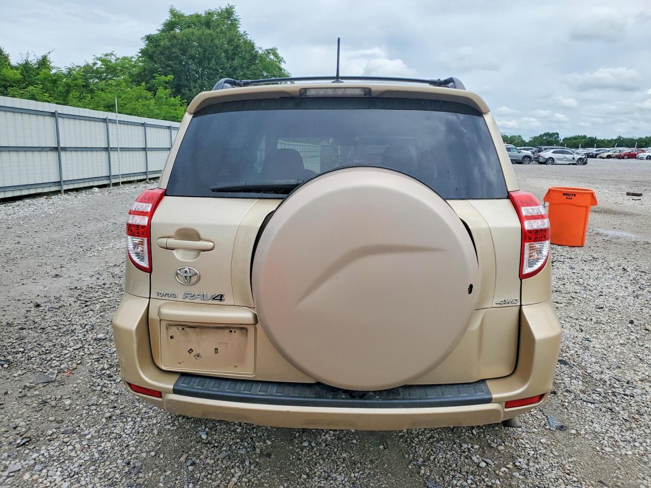 Toyota RAV4 Base