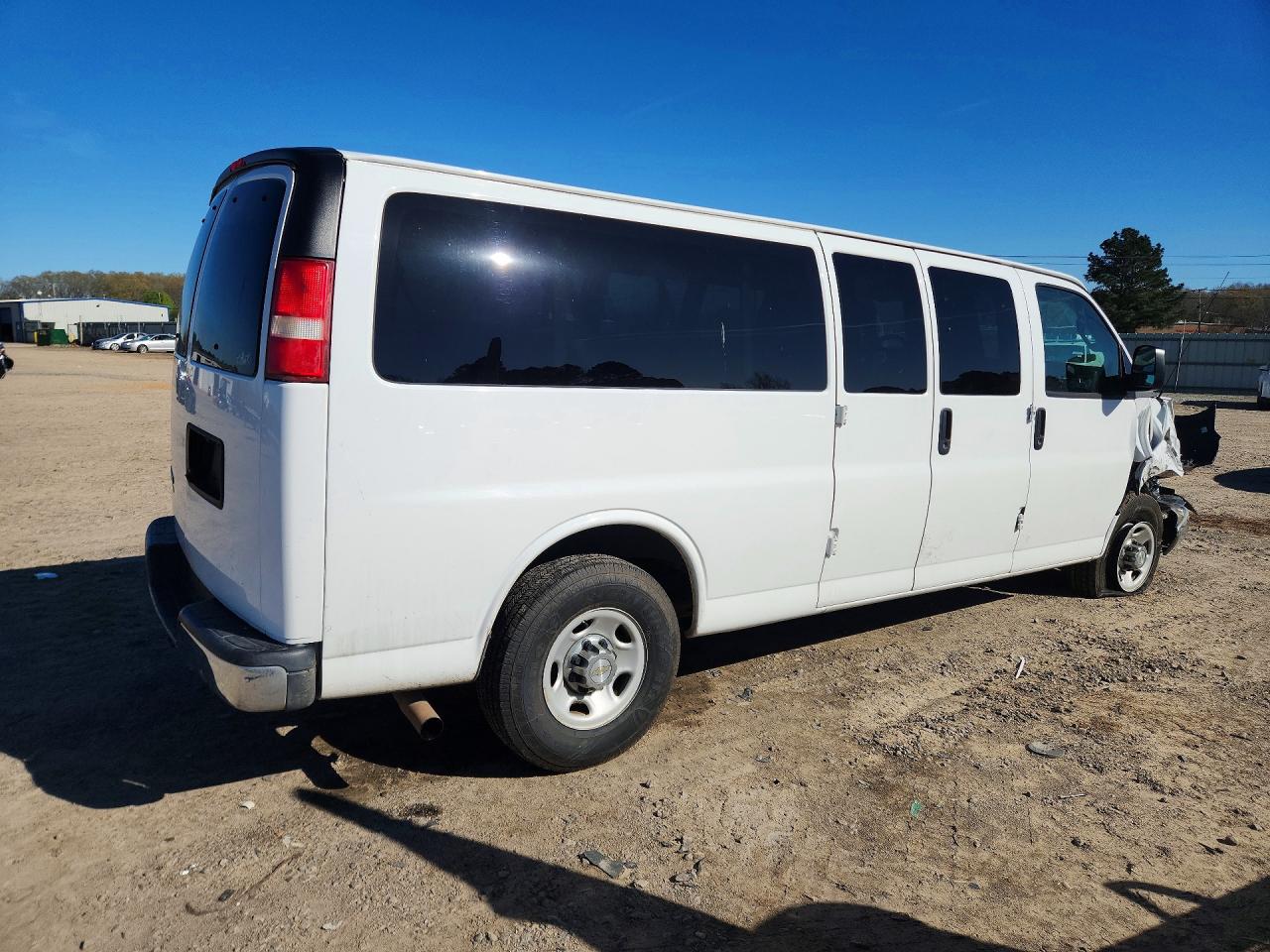 Chevrolet Express Lt
