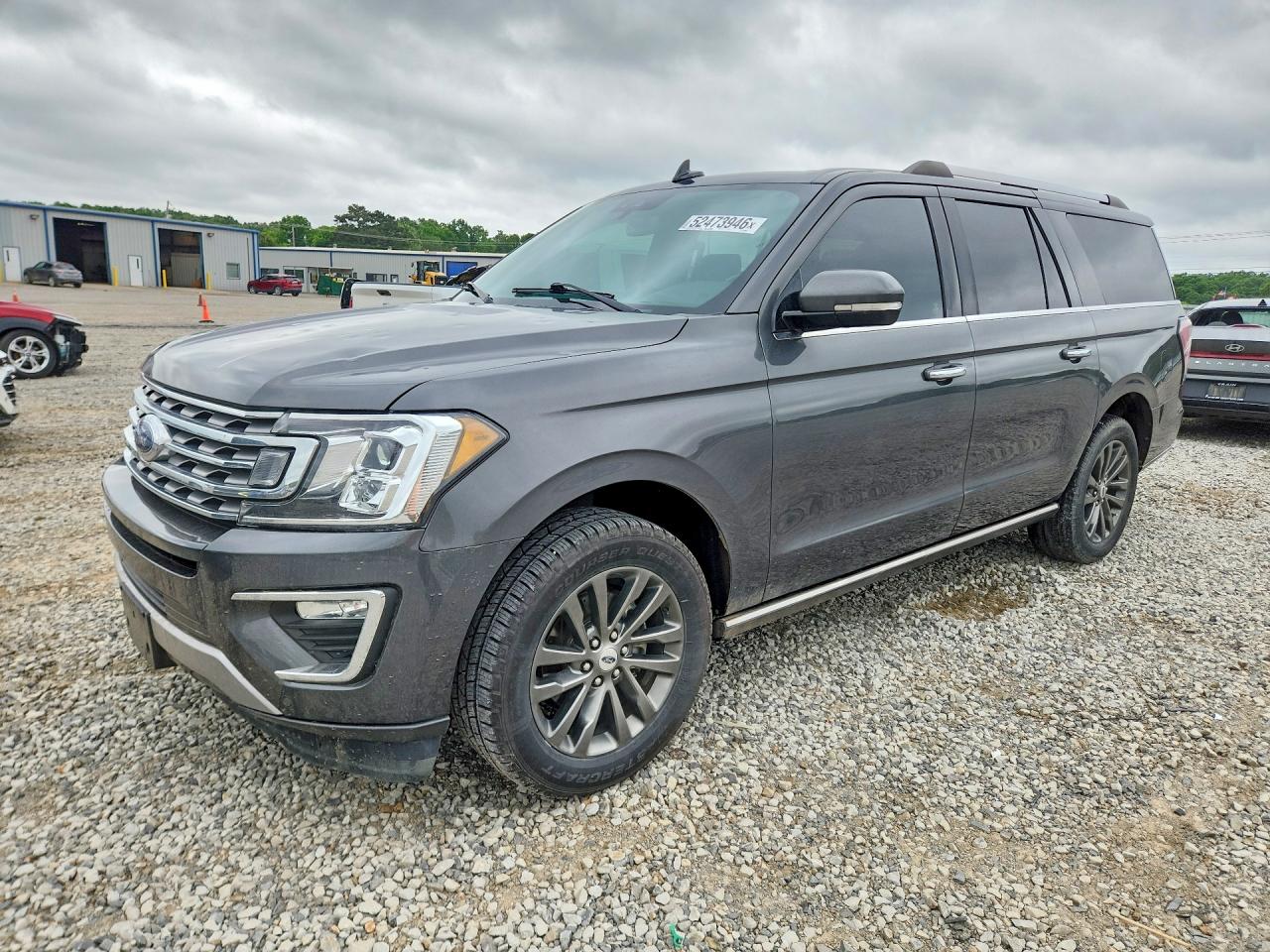 Salvage Ford Expedition Image
