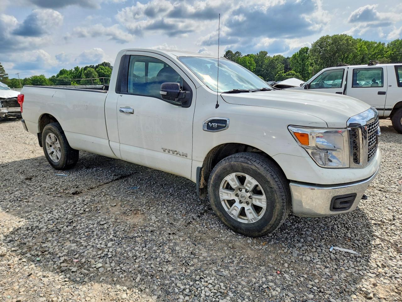Nissan Titan Sv