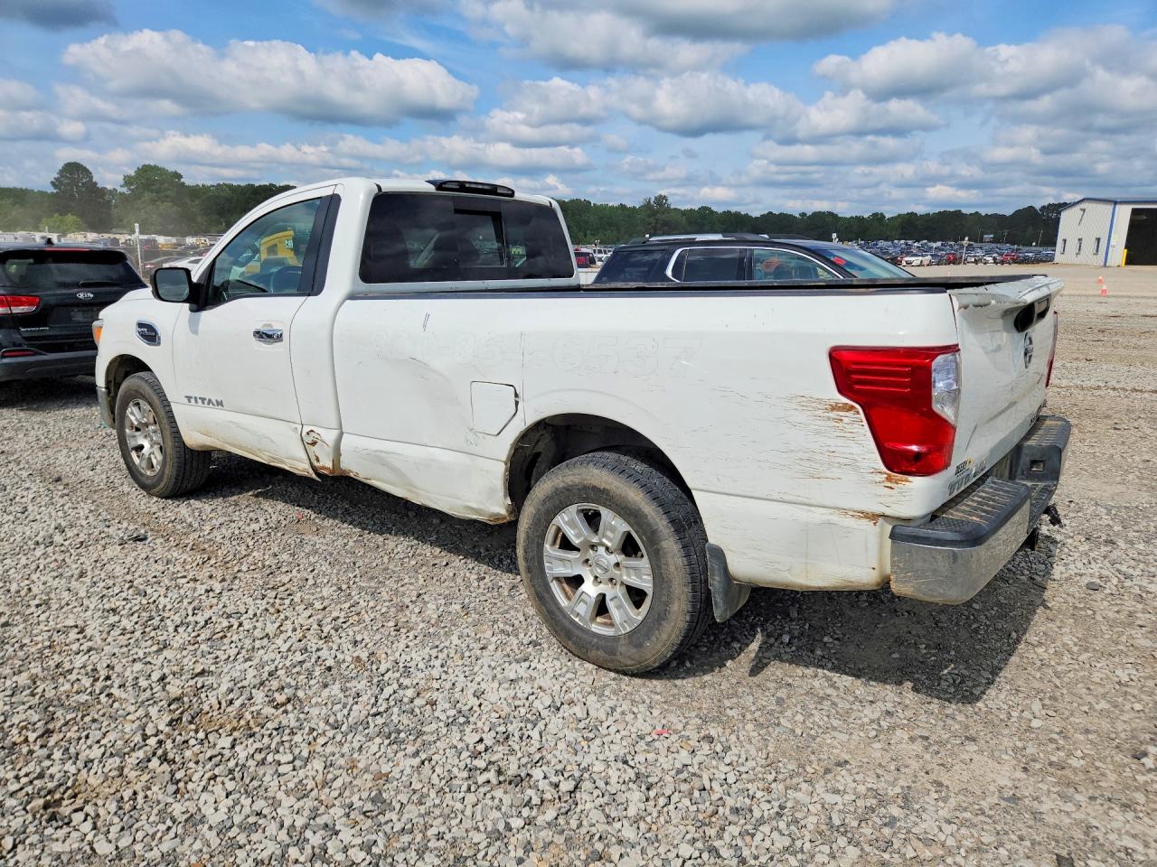 Nissan Titan Sv