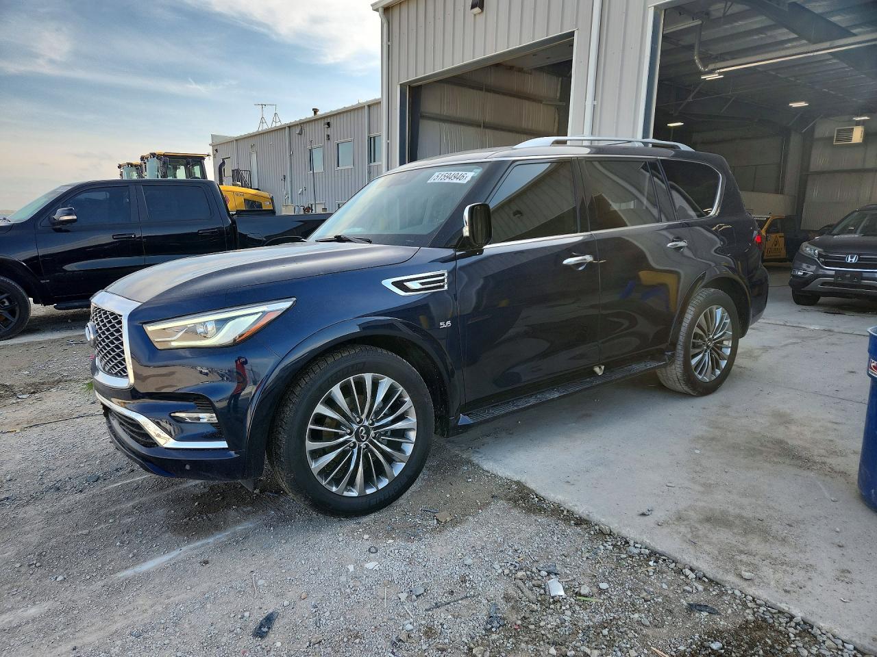 Salvage INFINITI Qx Image