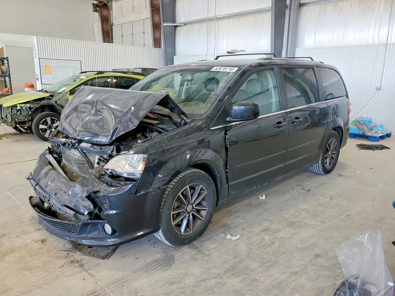 Salvage Dodge Caravan Image