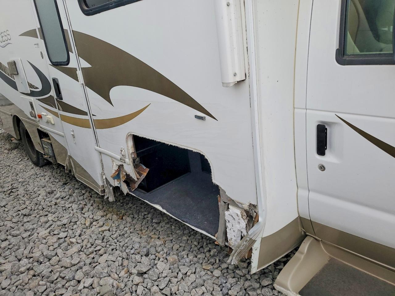Winn Econoline