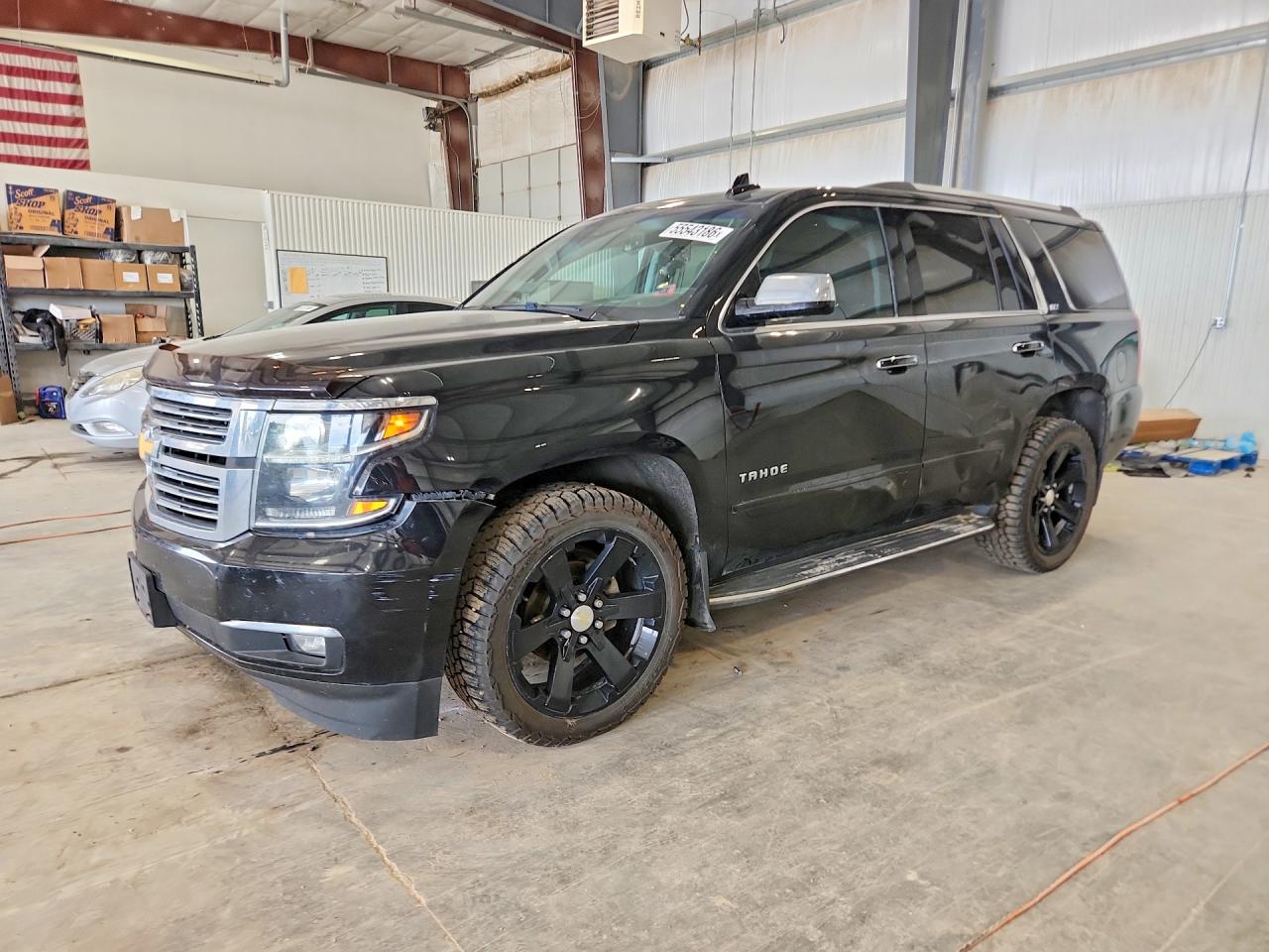 Salvage Chevrolet Tahoe Image