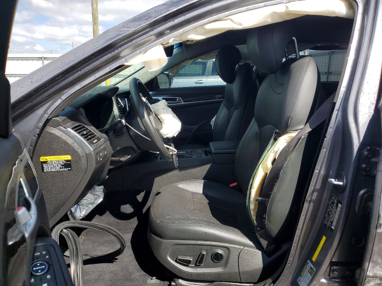 Hyundai Genesis 3.8l